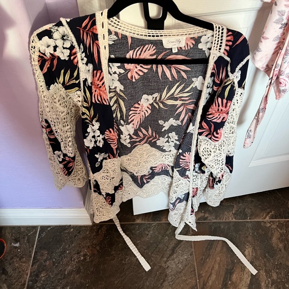 Siren Lily Tops - Gently used Womens cardigan